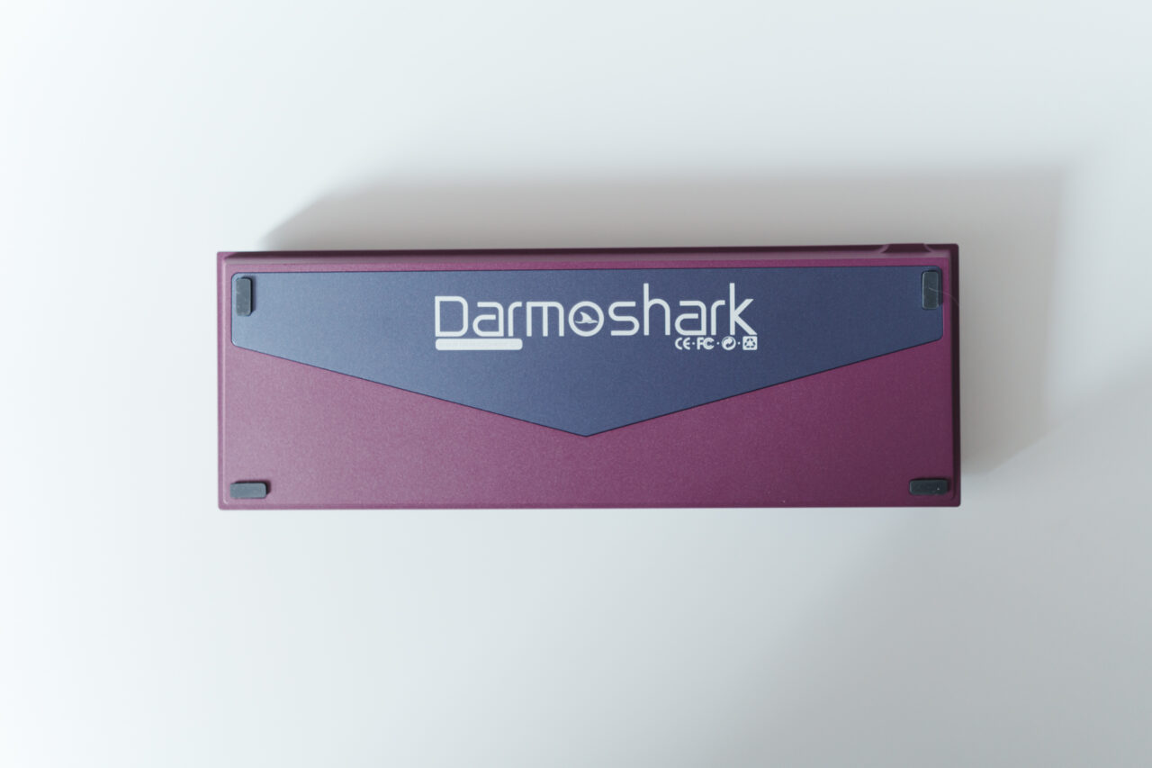 Darmoshark KT68 レビュー：洗練されたパープルデザインが魅力的な