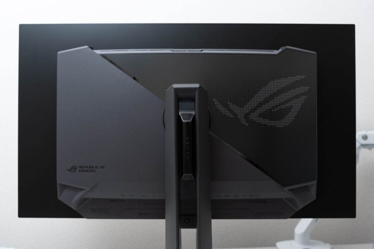 ASUS ROG Swift OLED PG32UCDP レビュー：4K/240Hz＆フルHD/480Hzの