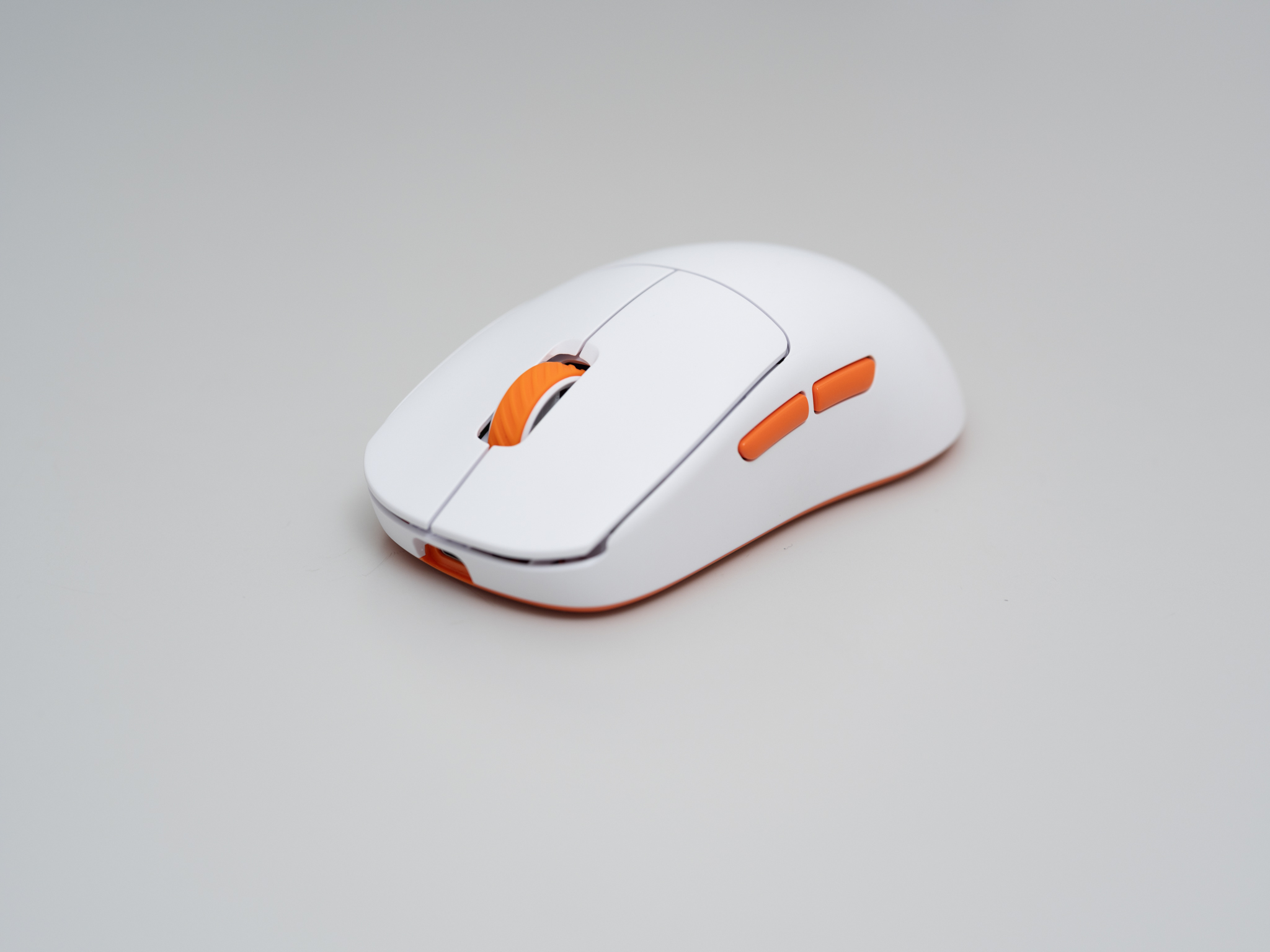 Zaopin Z2 Mini レビュー：ハーフエルゴ形状で最大8000Hz対応の高性能ゲーミングマウス