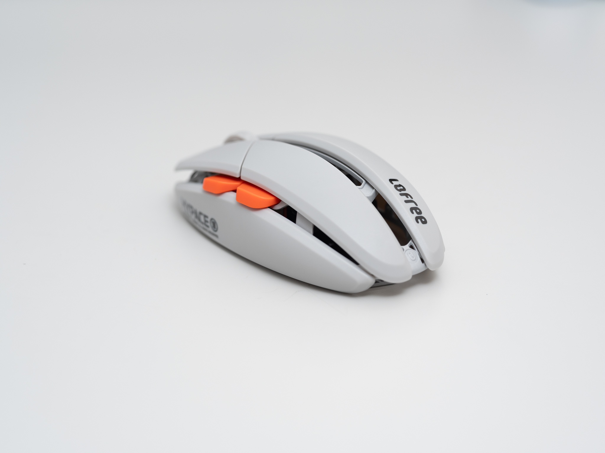 Lofree Hypace 隼 レビュー：類を見ない独創的なデザインを採用した軽量マウス、4月5日までクラウドファンディングが実施中