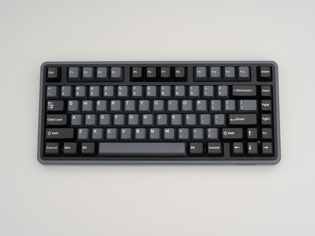 VARMILO Minilo75 HE レビュー：シンプルデザインながらも高機能、4