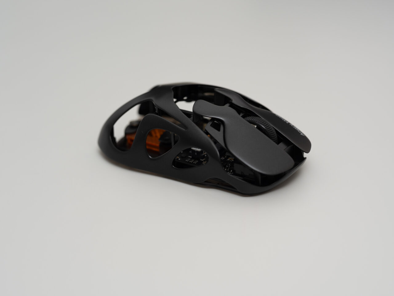 Angry Miao AM INFINITY MOUSE レビュー：ホットスワップ式バッテリー