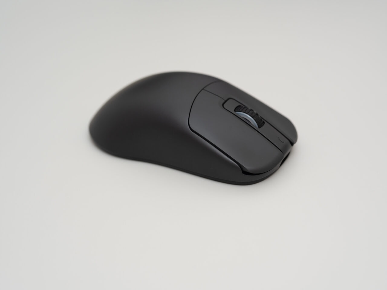 VAXEE XE V2 Wireless レビュー：大幅軽量化＆クリック感改善、初代