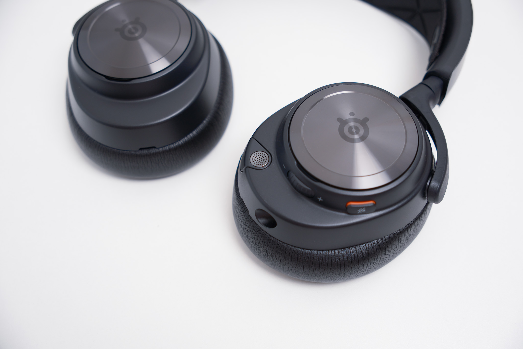 SteelSeries Arctis Nova Pro / GameDAC Gen 2 レビュー：ミニマルデザインが目を引く高音質ゲーミングヘッドセット