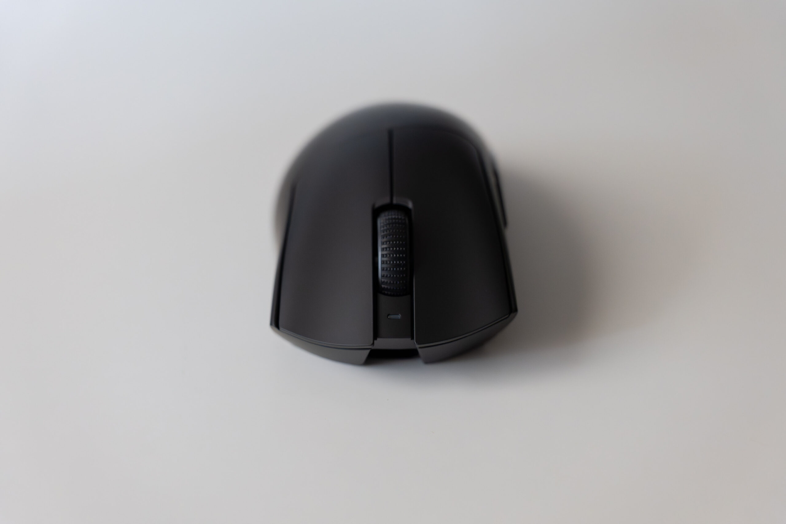 Razer DeathAdder V4 Pro レビュー：56gの軽量ボディと最新センサー搭載、”10年で最大級の技術革新”を謳う次世代フラグシップマウス